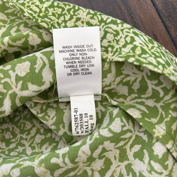 Banana Republic green floral peplum top - size S - Picture 6 of 8